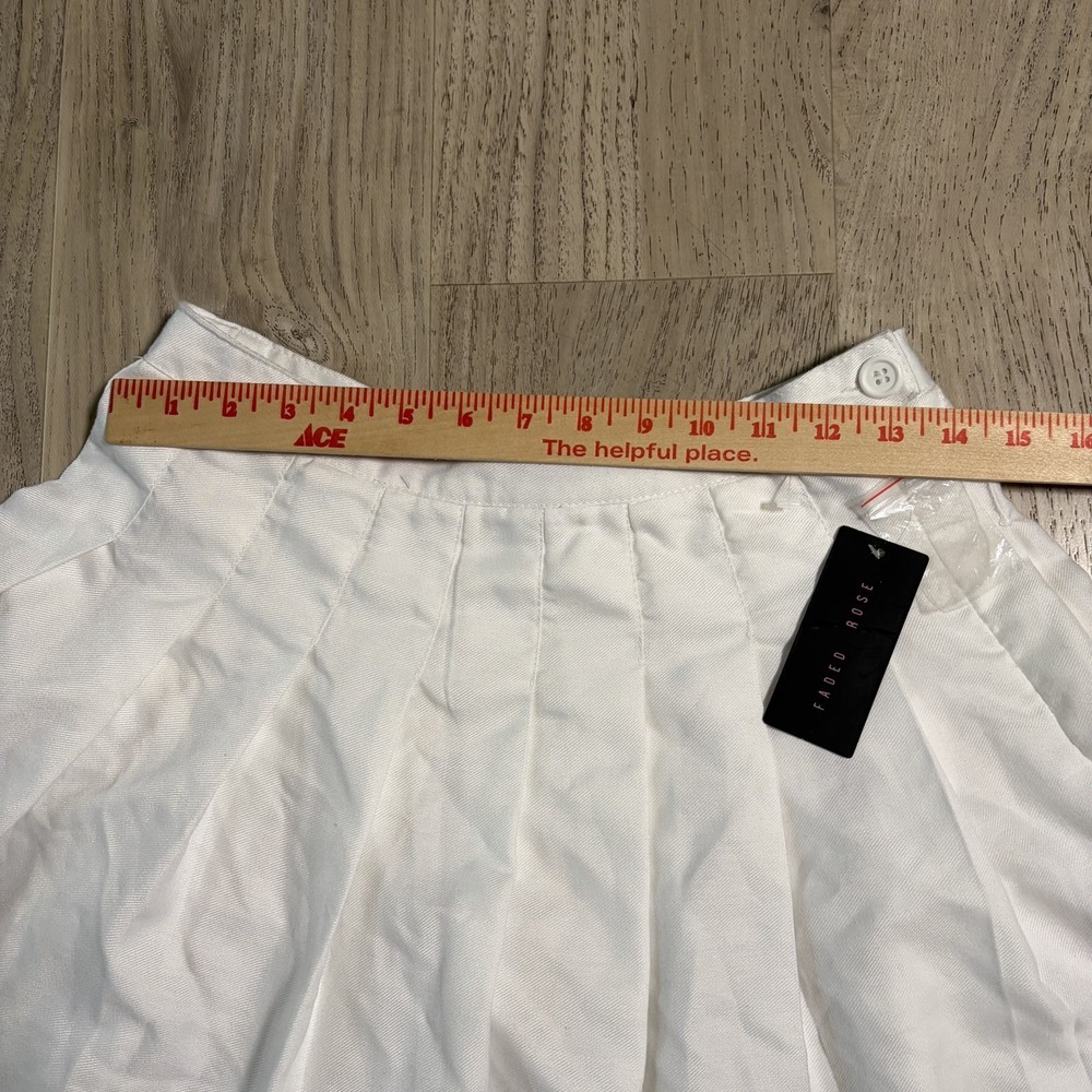 Faded Rose Skirt Women's Medium White Pleated Mid Rise Short Tennis‎ NWT - Picture 4 of 7
